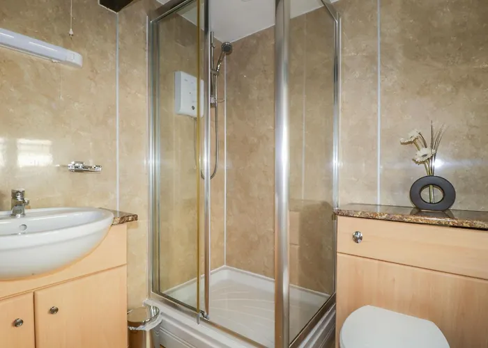 Mews 6 Holiday home *